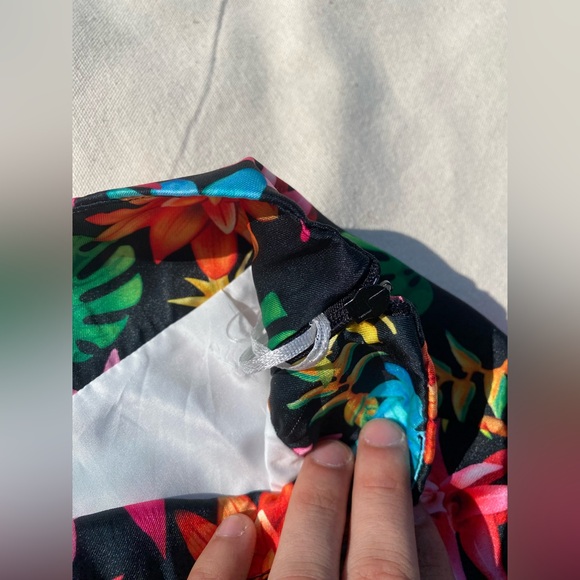 Alvins Island Tropical Floral Multicolor Lightweight Mini Skirt Small EUC - Picture 3 of 4